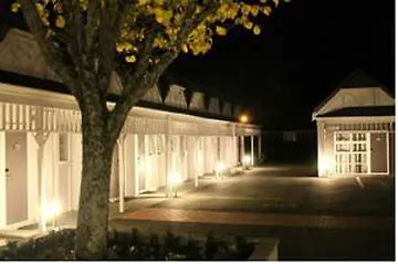 ****  Lake Rotorua Hotel New Zealand